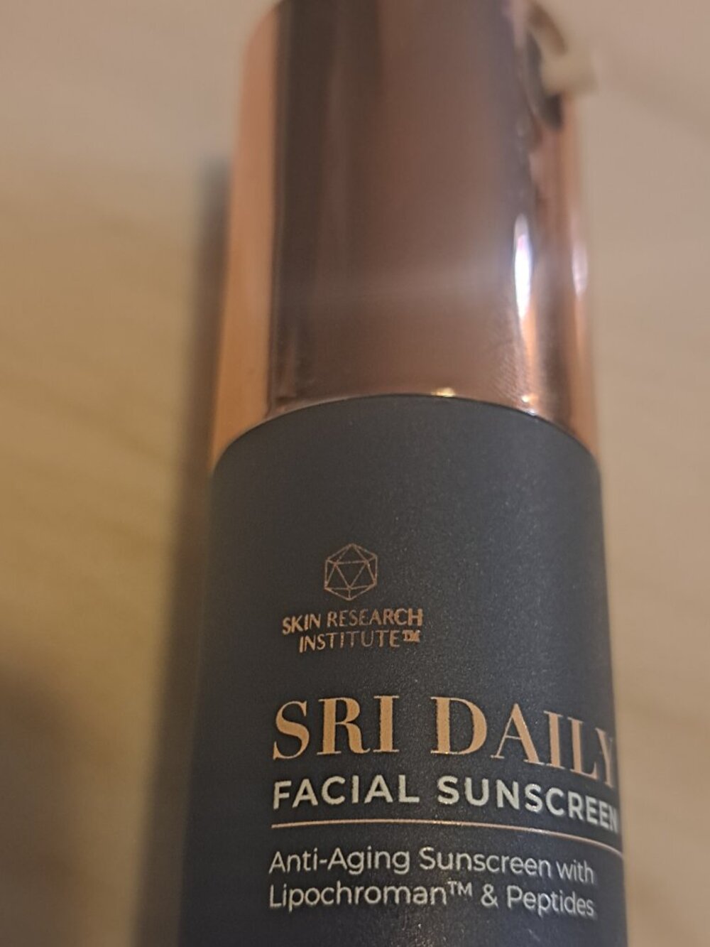 SKIN RESEARCH INSTITUTE SRI DAILY FACIAL SUNSCREEN UNIVERSAL TINT-ALL SKIN TYPES